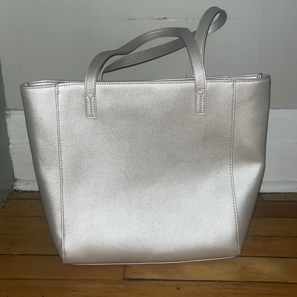 White faux-leather tote